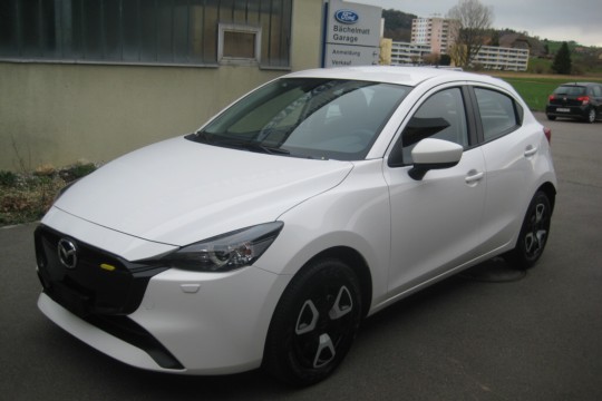 Mazda 2 1.5 S-G90 Center-Line Arctic.jpg